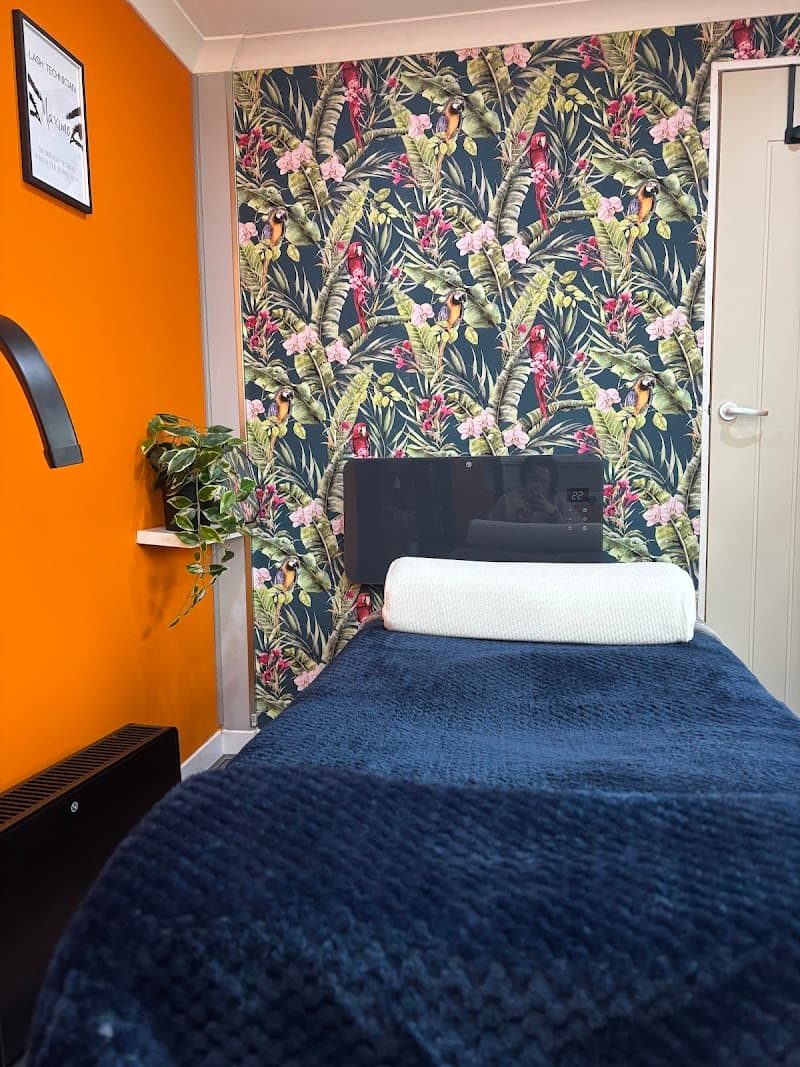 85 The Beauty Garage — beauty salons in Horndean