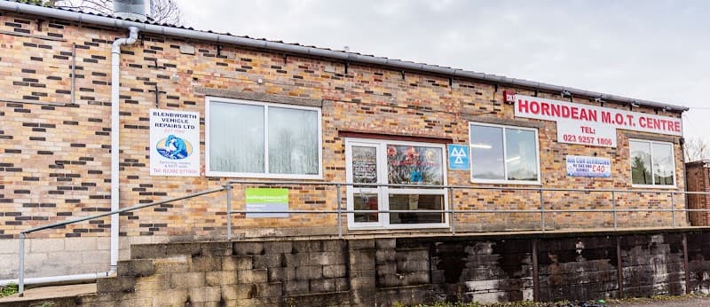 Horndean MOT Centre — garages in Horndean