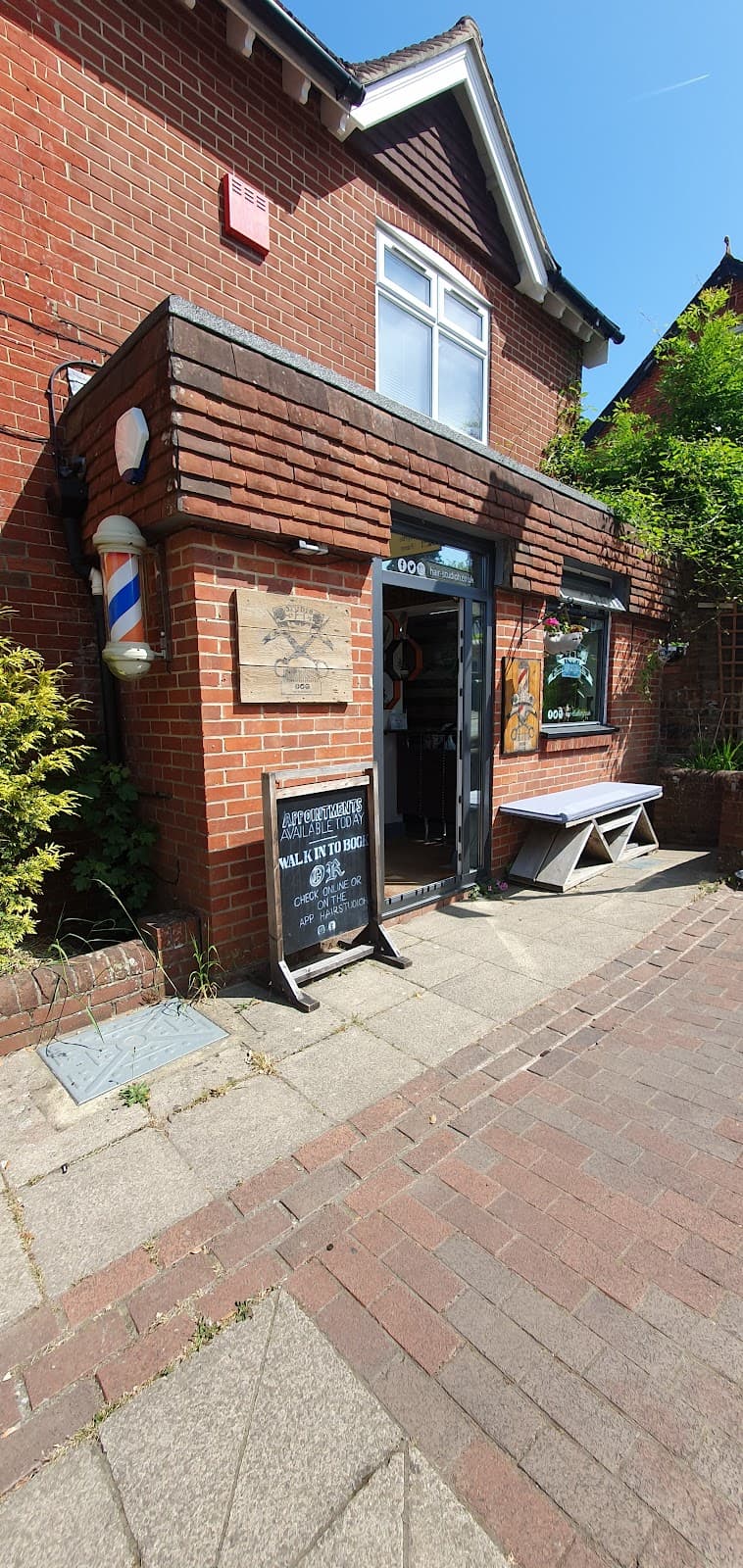 Studio H: The Horndean Barbers with a Perfect 5-Star Rating from 550 Reviews