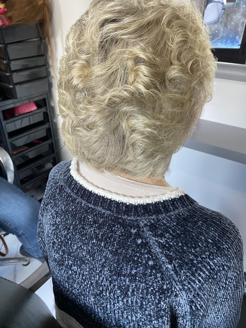 Belle De Vie Hair & Beauty Salon